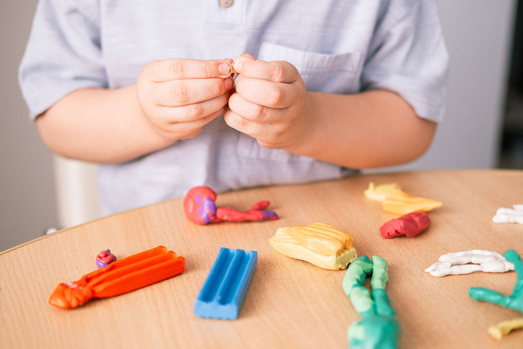 Children’s Plasticine: Creativity, Fun and Learning with Papa’s Kid!
